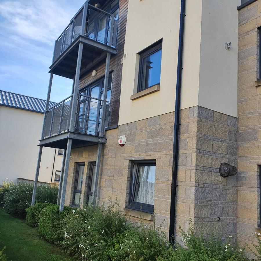 2-Bedroom Back Hilton Area Apartment - Ground Floor, Aberdeen City Center Exterior foto