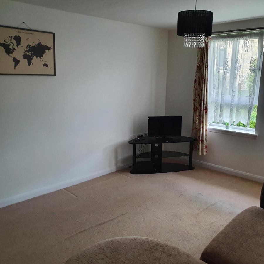 2-Bedroom Back Hilton Area Apartment - Ground Floor, Aberdeen City Center Exterior foto